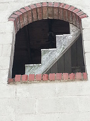 9524937333_901bf20d1e_m